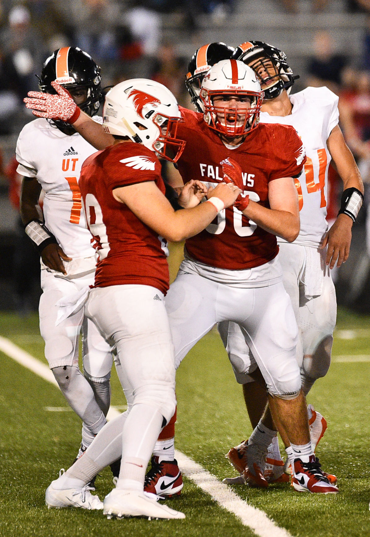 083019-qct-spt-ut-west-football-156a.jpg